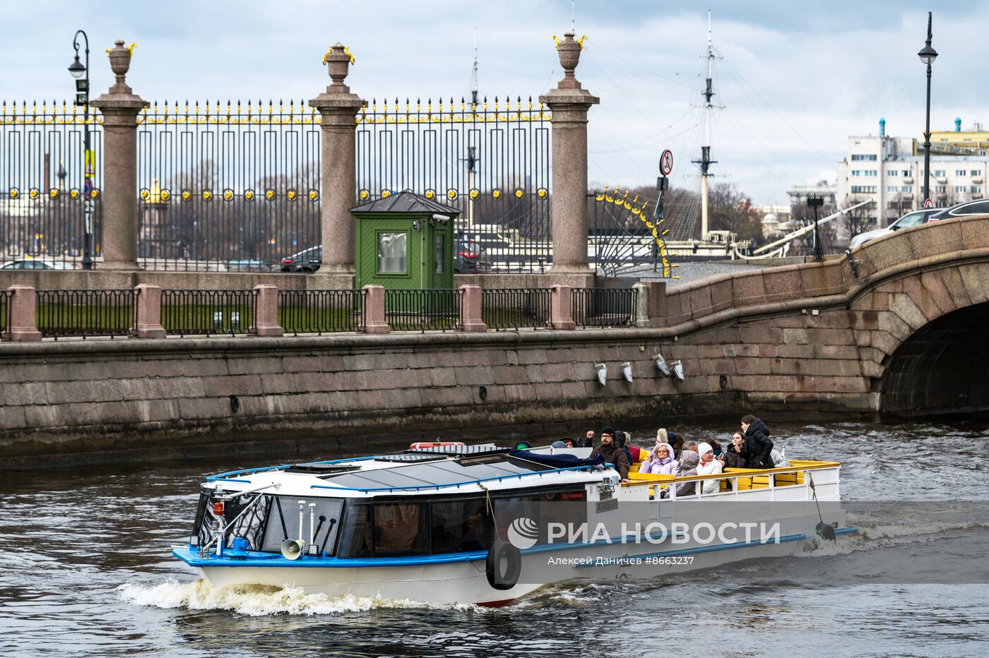 Открытие навигации в Санкт-Петербурге