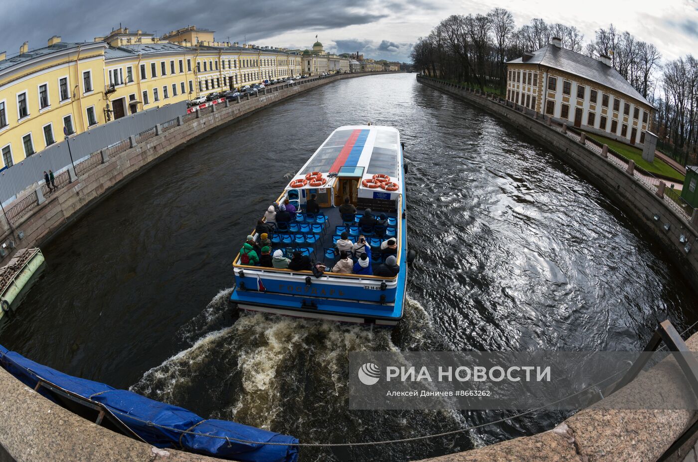 Открытие навигации в Санкт-Петербурге