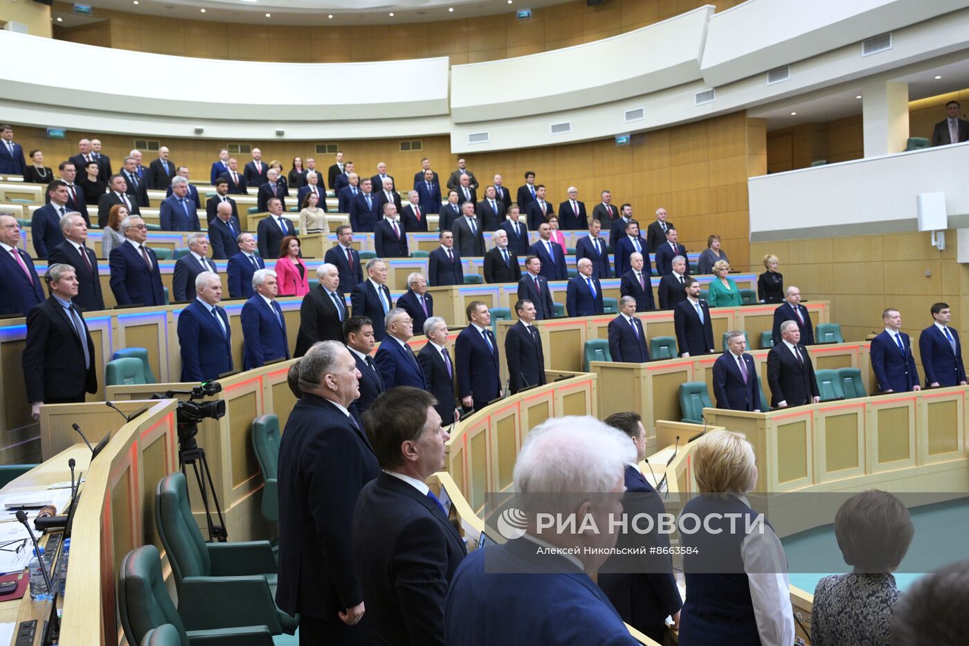 Совет Федерации утвердил И. Подносову на пост главы Верховного суда РФ