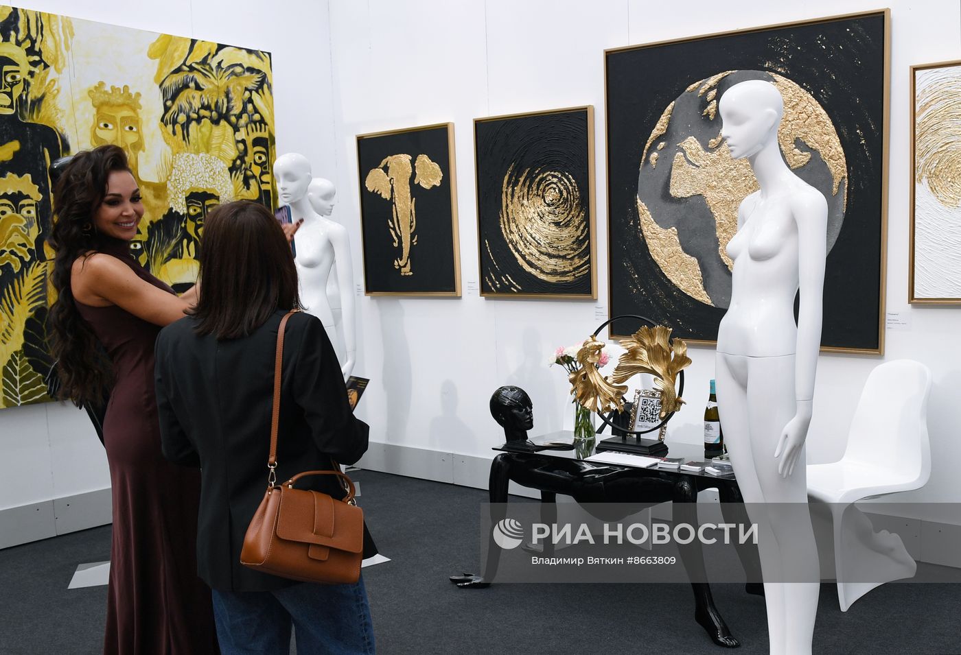 Ярмарка современного, классического и ювелирного искусства "Арт Москва"