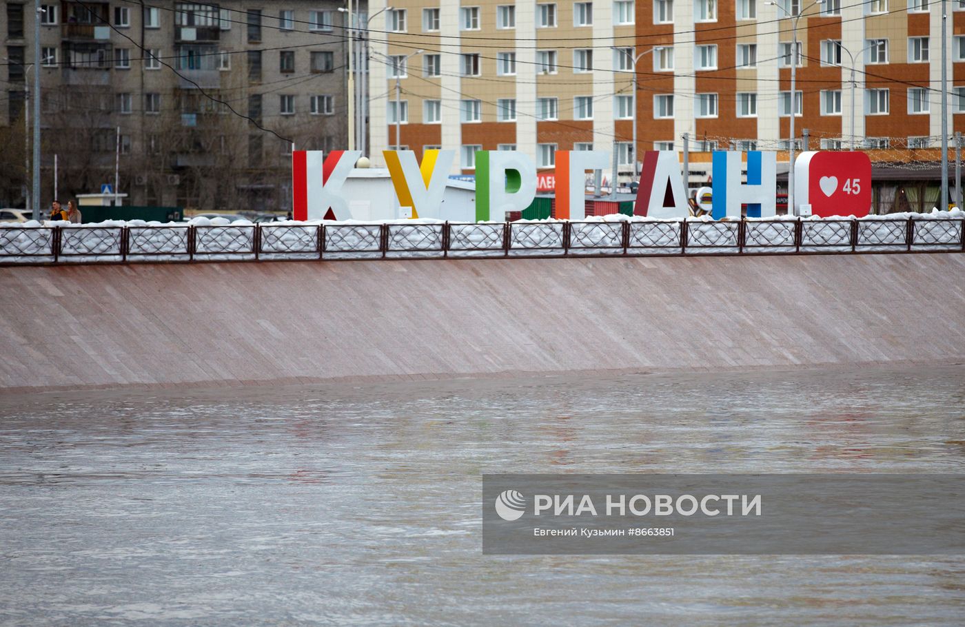 Продолжается подъем уровня воды в реке Тобол у Кургана