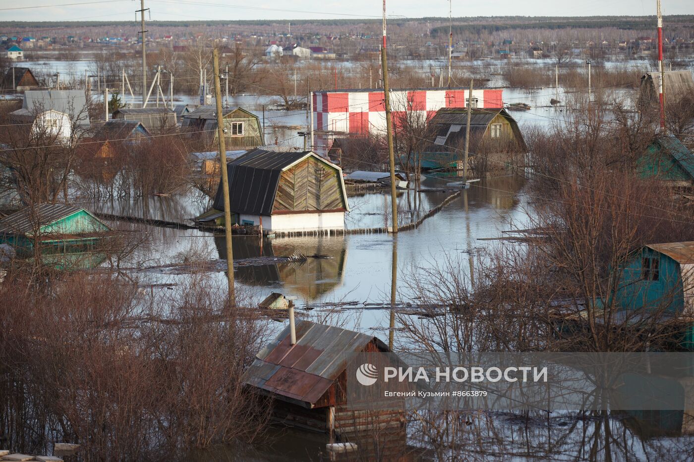 Продолжается подъем уровня воды в реке Тобол у Кургана