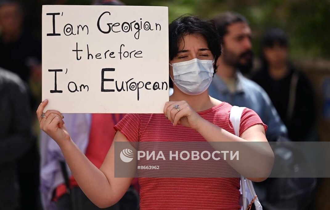 Протесты в Тбилиси против законопроекта об иноагентах