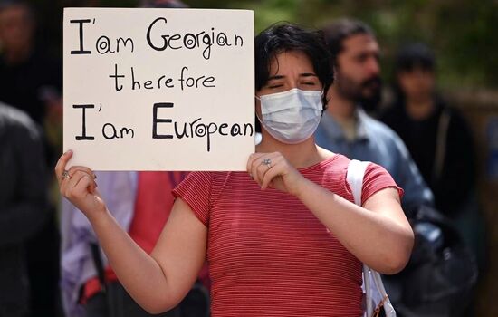 Протесты в Тбилиси против законопроекта об иноагентах