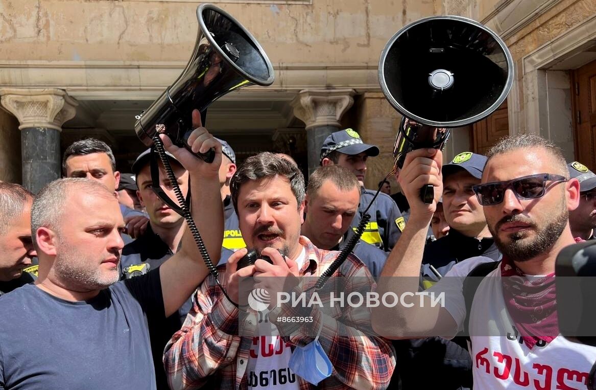 Протесты в Тбилиси против законопроекта об иноагентах