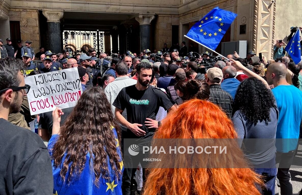 Протесты в Тбилиси против законопроекта об иноагентах