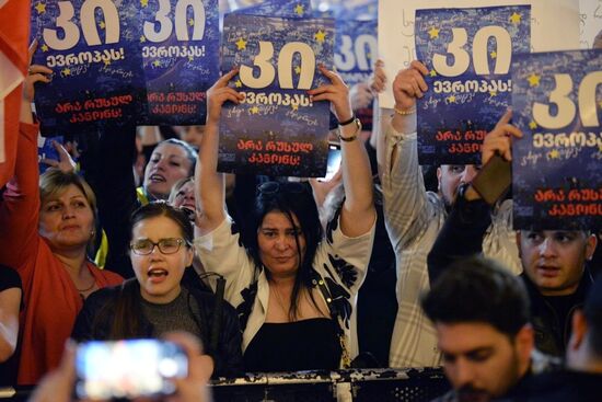 Протесты в Тбилиси против законопроекта об иноагентах