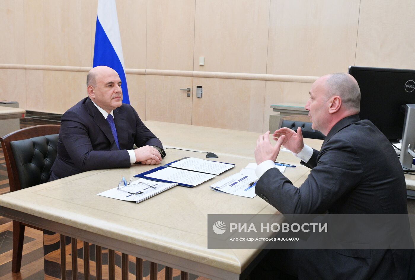 Премьер-министр Михаил Мишустин провел встречу с руководителем Рособрнадзора Анзором Музаевым
