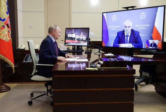 Рабочая встреча президента Владимира Путина с главой Республики Крым Сергеем Аксёновым