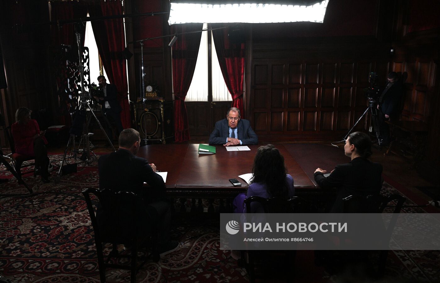 Интервью Сергея Лаврова радиостанциям Sputnik, "Комсомольская правда" и "Говорит Москва"