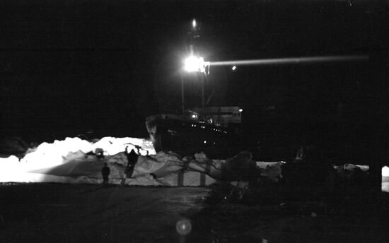 Спасательная операция по эвакуации участников экспедиции СП-1