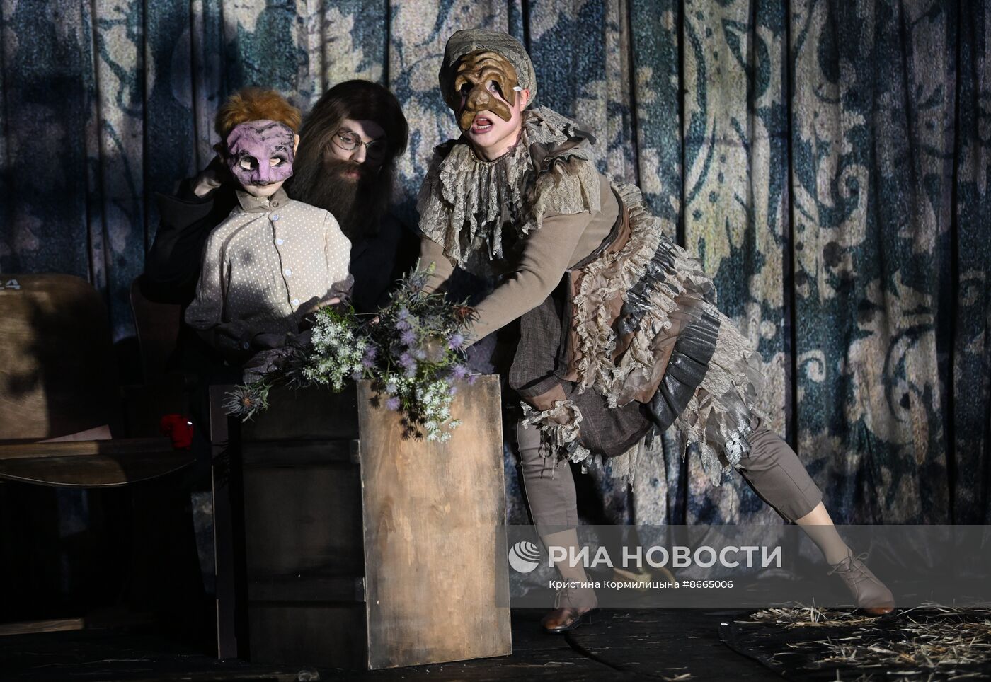 Спектакль "Сны мальчика. Сказки Щедрина" 