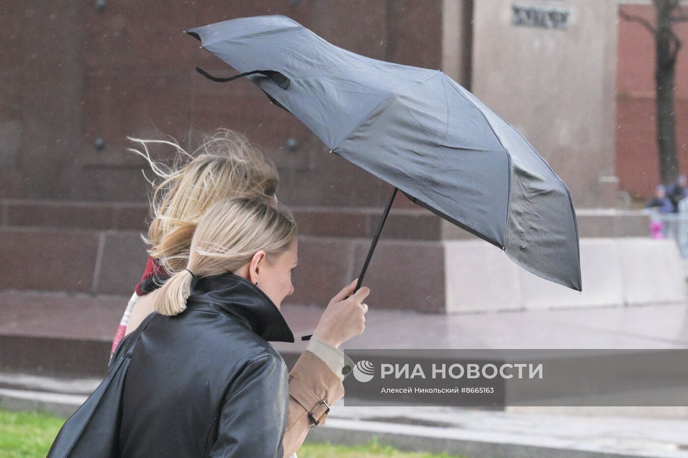 Москву накрыли ливни и шквалистый ветер
