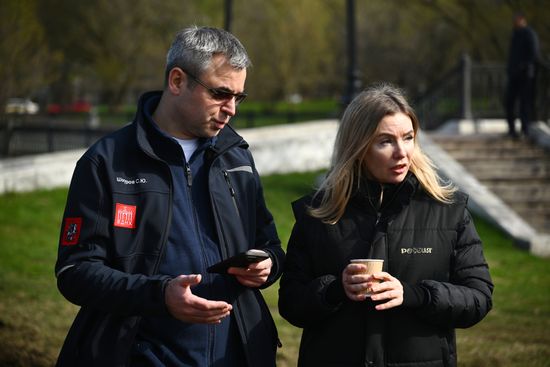 Выставка "Россия". Субботник "Еловая аллея"