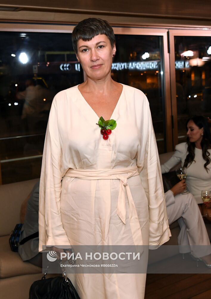 Церемония вручения премии "Аванс"