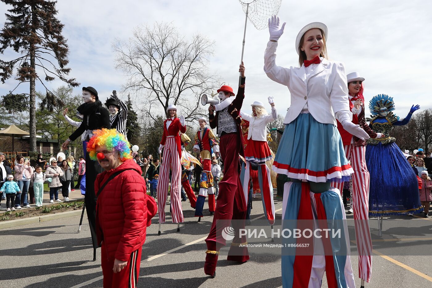 Выставка "Россия". Шествие "Искусство цирка"