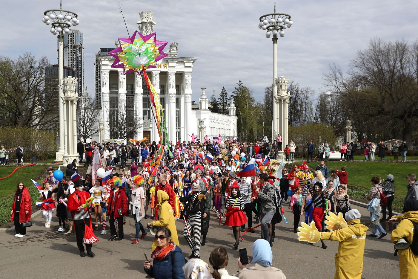 Выставка "Россия". Шествие "Искусство цирка"