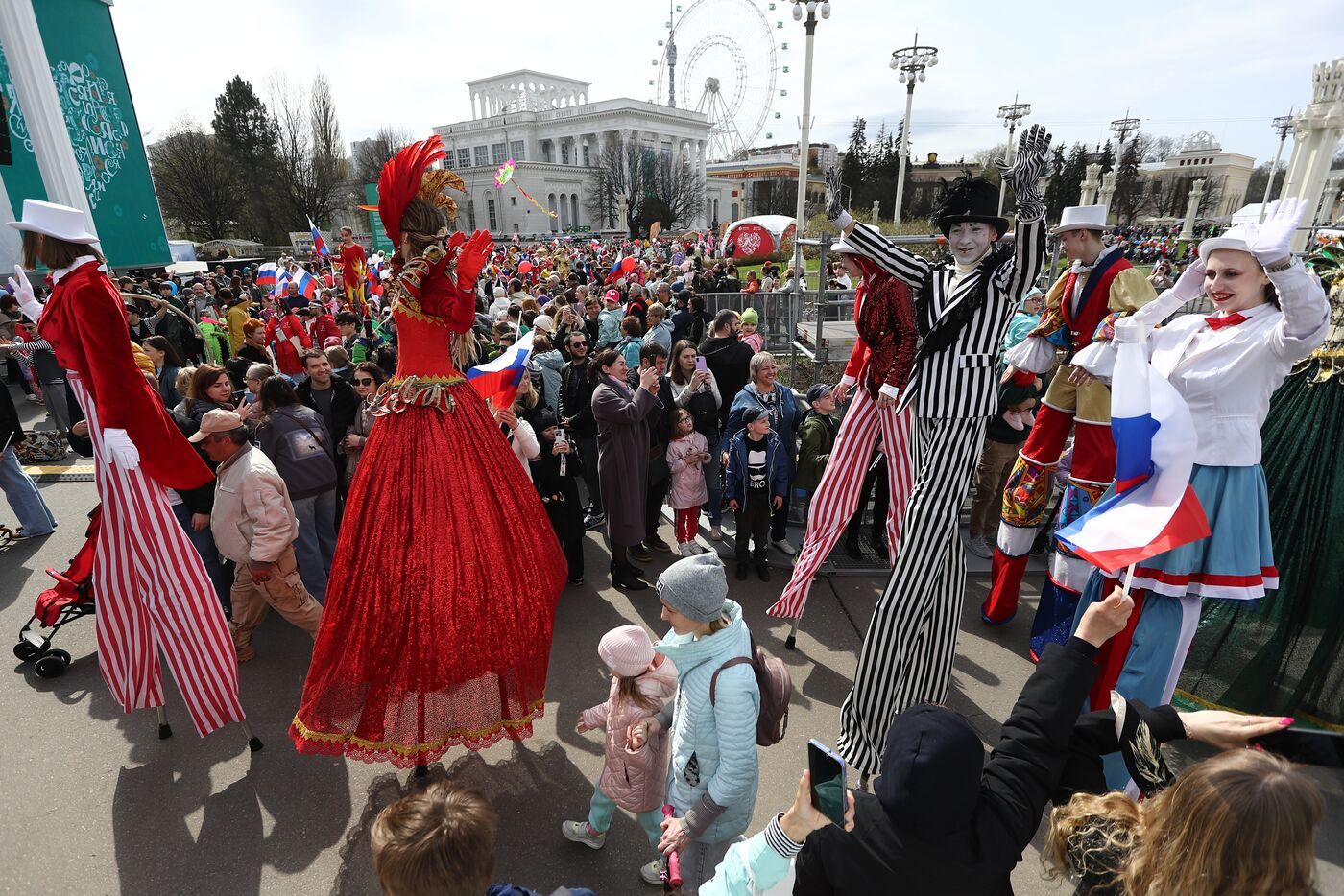 Выставка "Россия". Шествие "Искусство цирка"