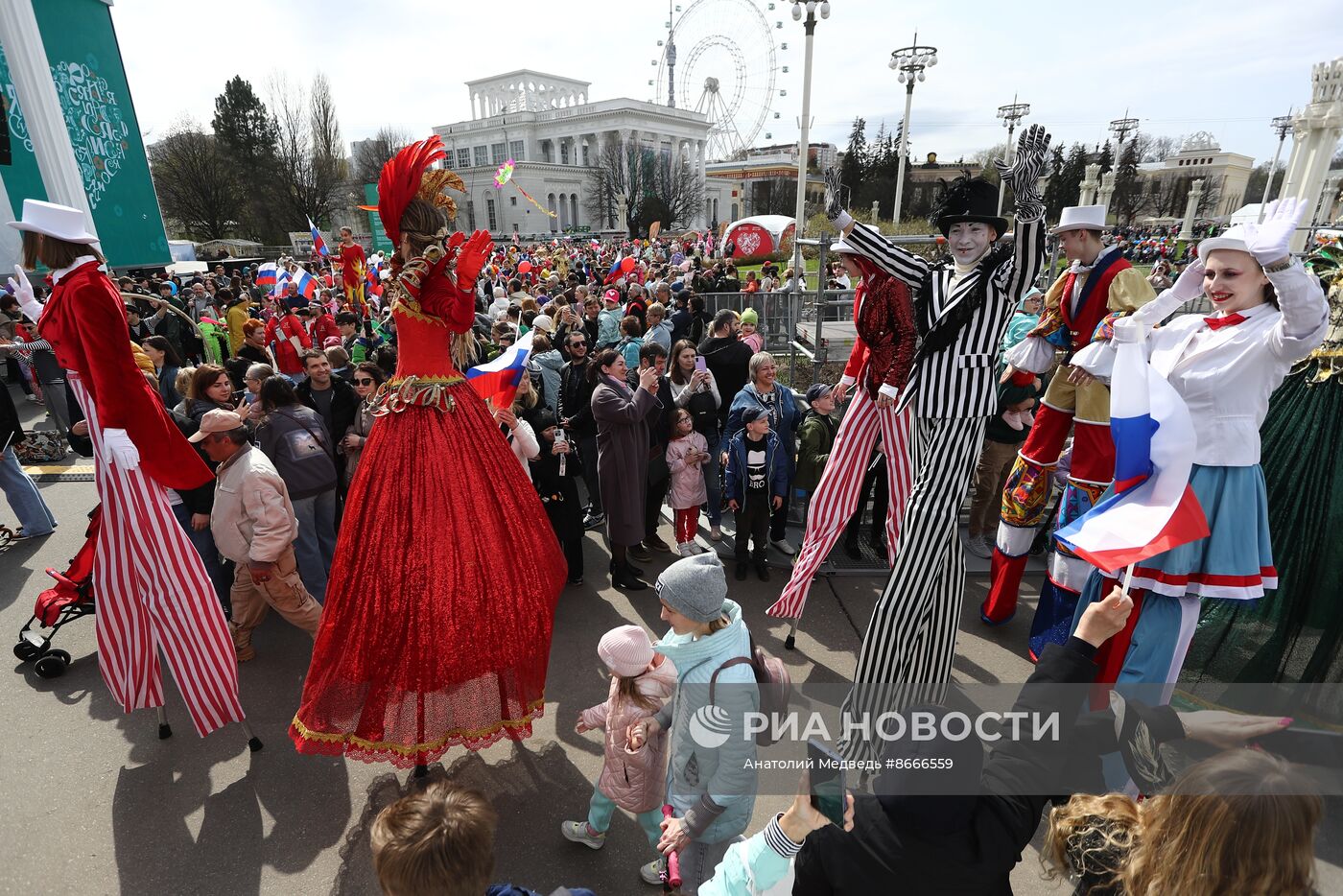 Выставка "Россия". Шествие "Искусство цирка"