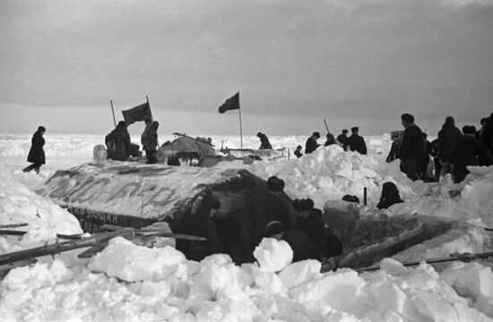 Спасательная операция по эвакуации участников экспедиции СП-1