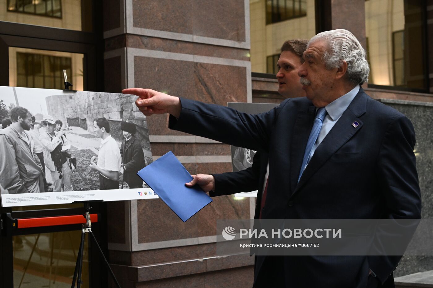 Открытие фотовыставки к 70-летию вступления России (СССР) в ЮНЕСКО