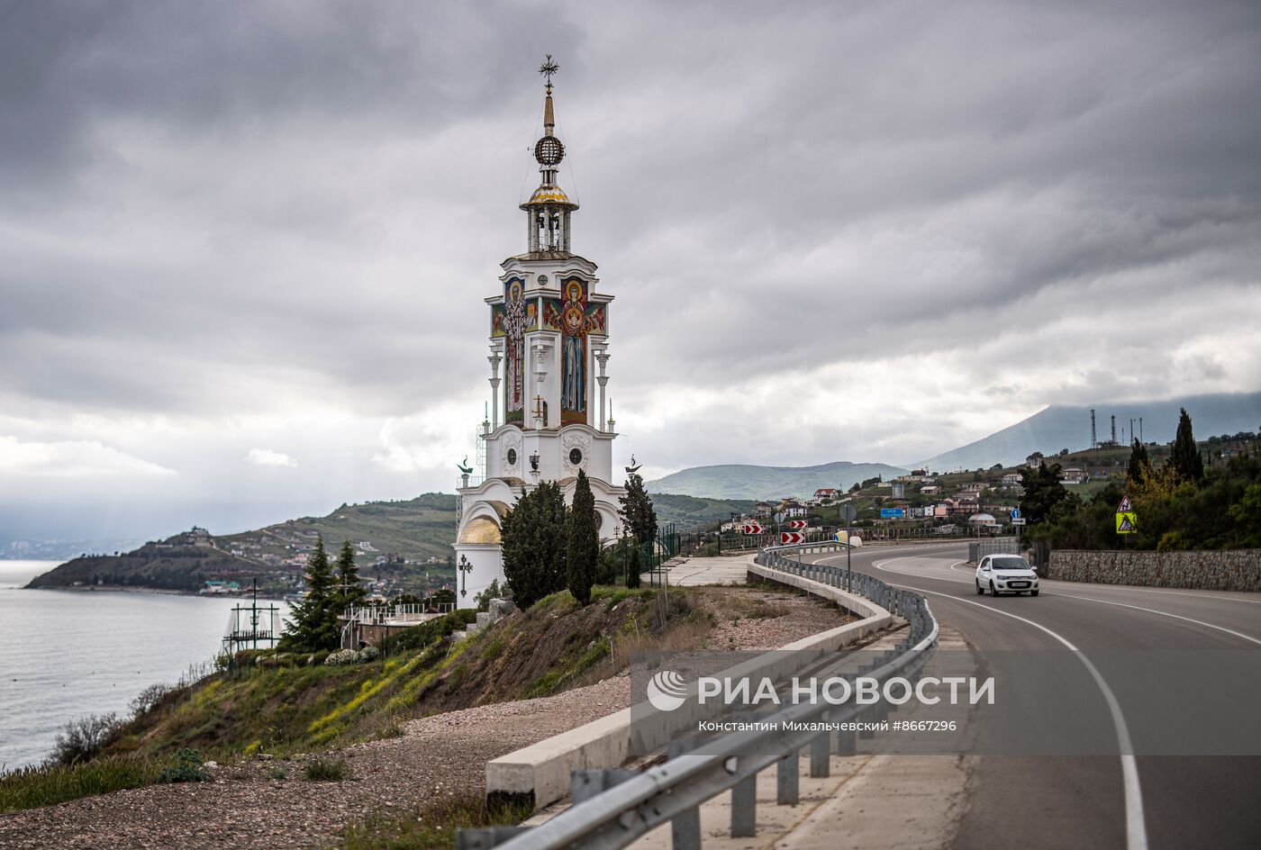 Храм-маяк Святителя Николая Чудотворца в Крыму