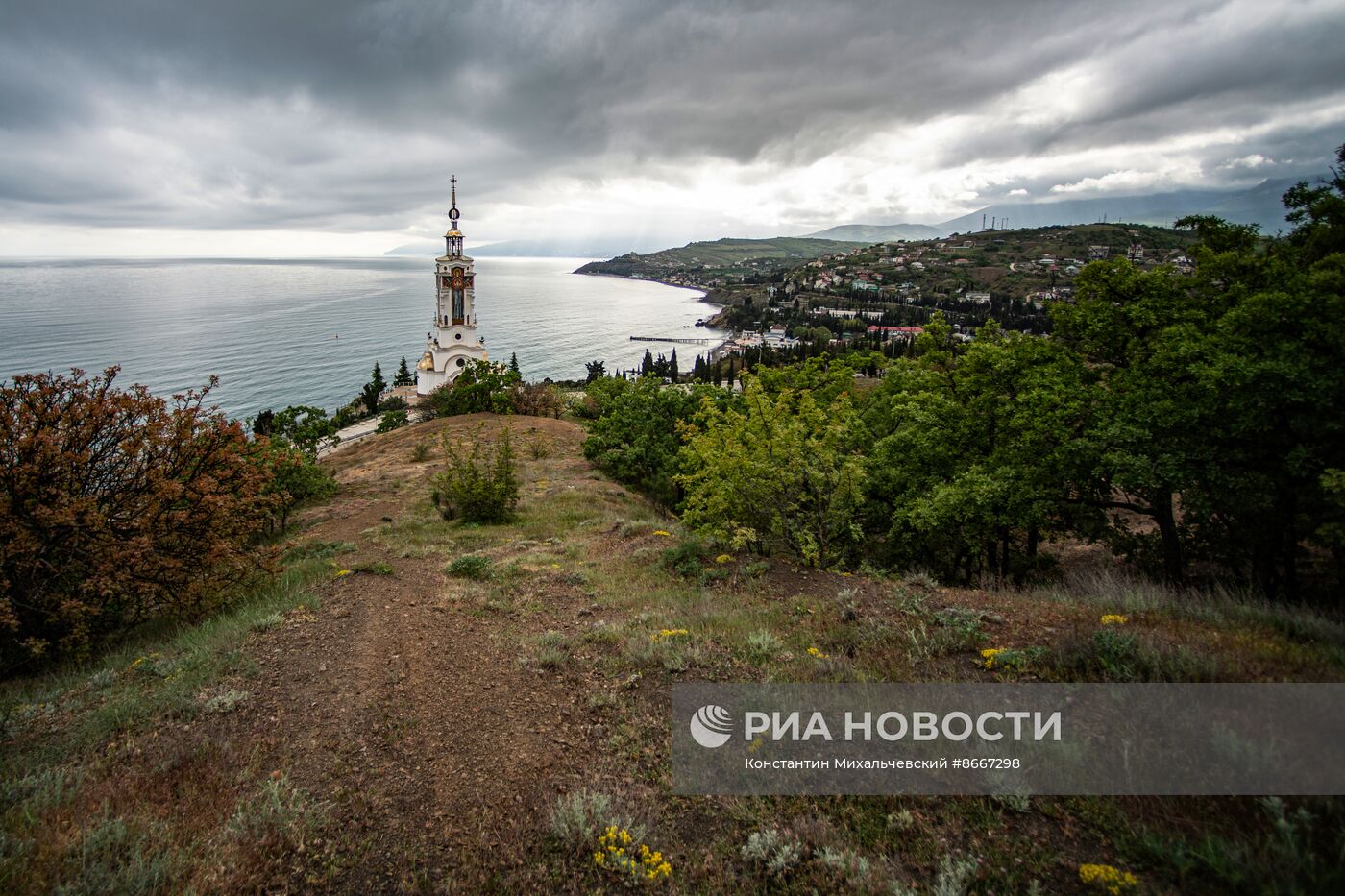 Храм-маяк Святителя Николая Чудотворца в Крыму