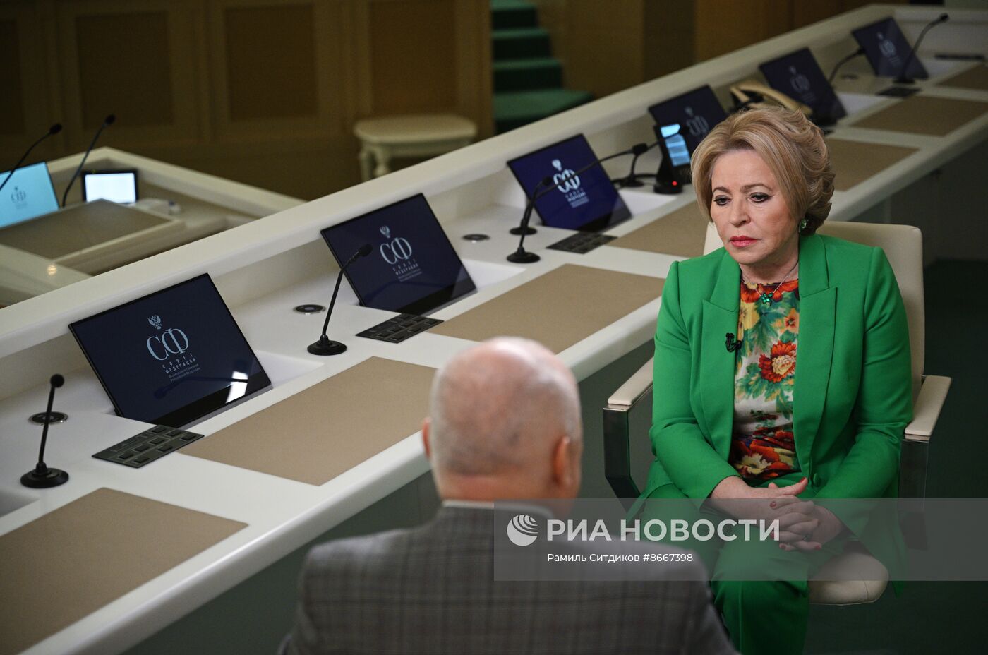 Интервью Валентины Матвиенко гендиректору "России сегодня" Дмитрию Киселеву