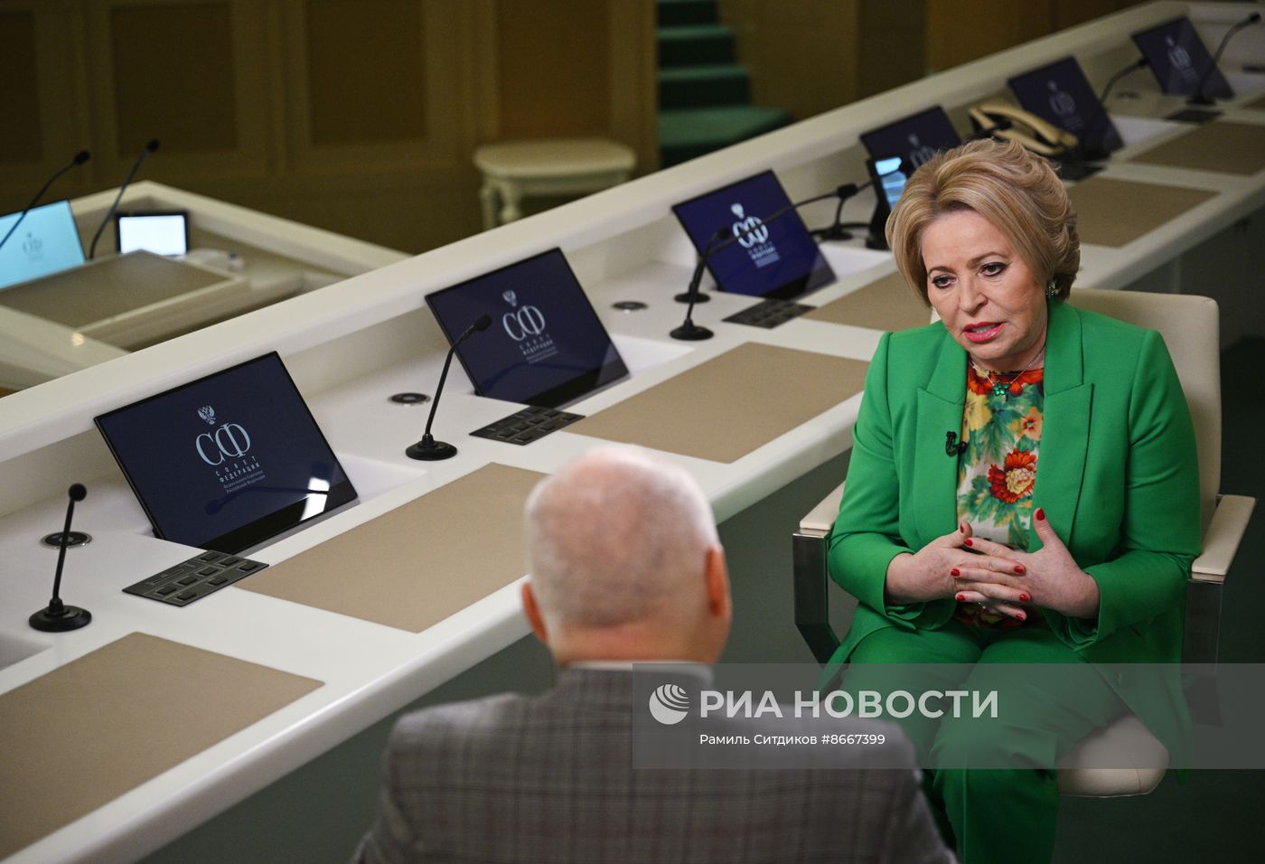Интервью Валентины Матвиенко гендиректору "России сегодня" Дмитрию Киселеву