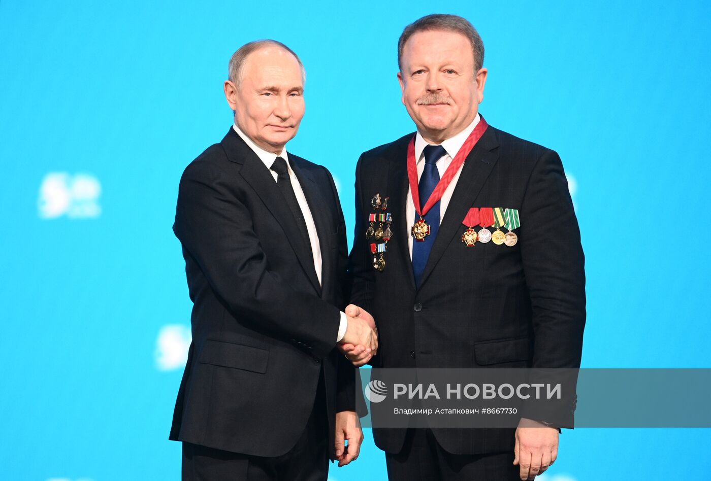 Президент Владимир Путин принял участие в торжественном мероприятии по случаю празднования 50-летия с начала строительства БАМа