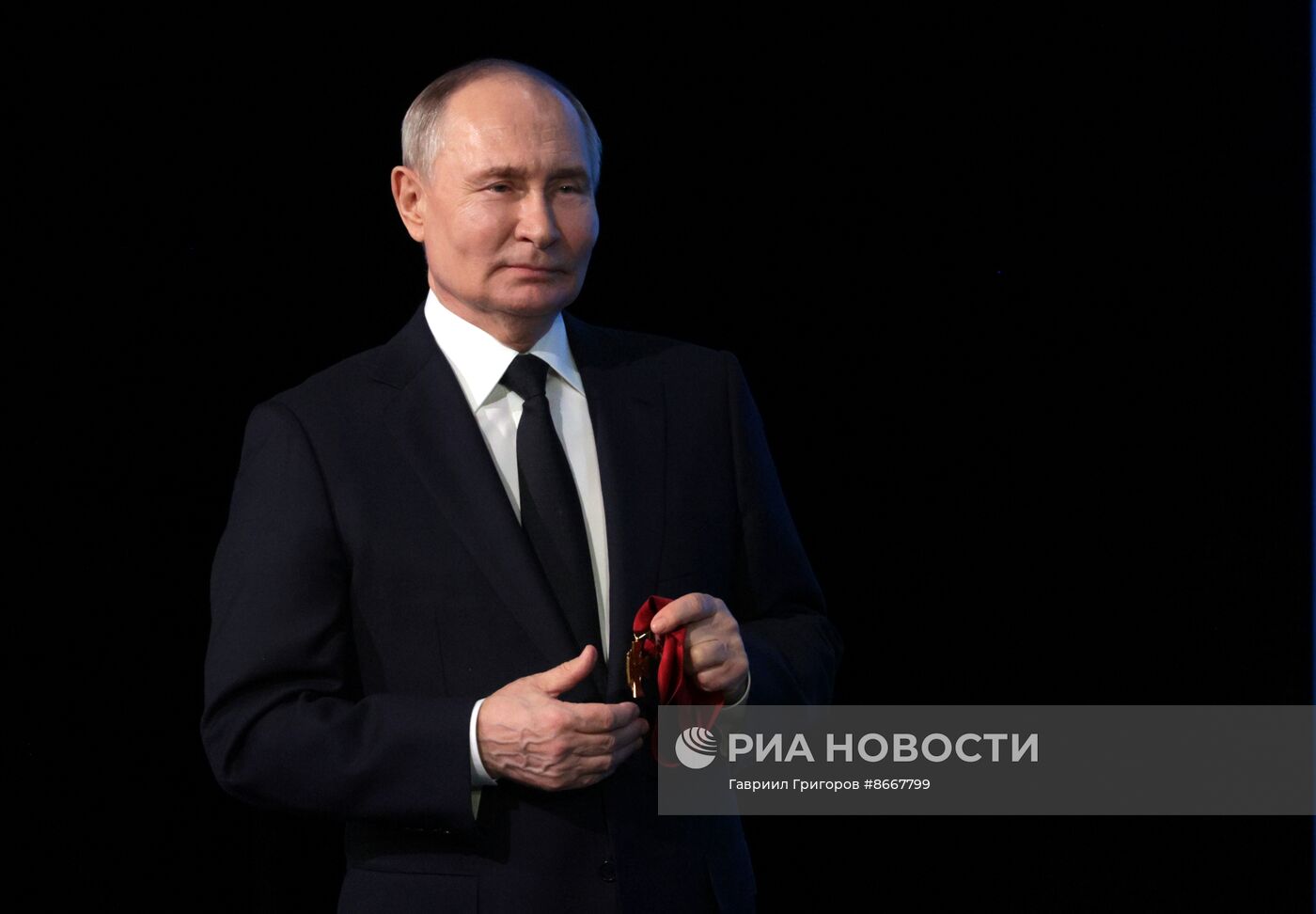 Президент Владимир Путин принял участие в торжественном мероприятии по случаю празднования 50-летия с начала строительства БАМа