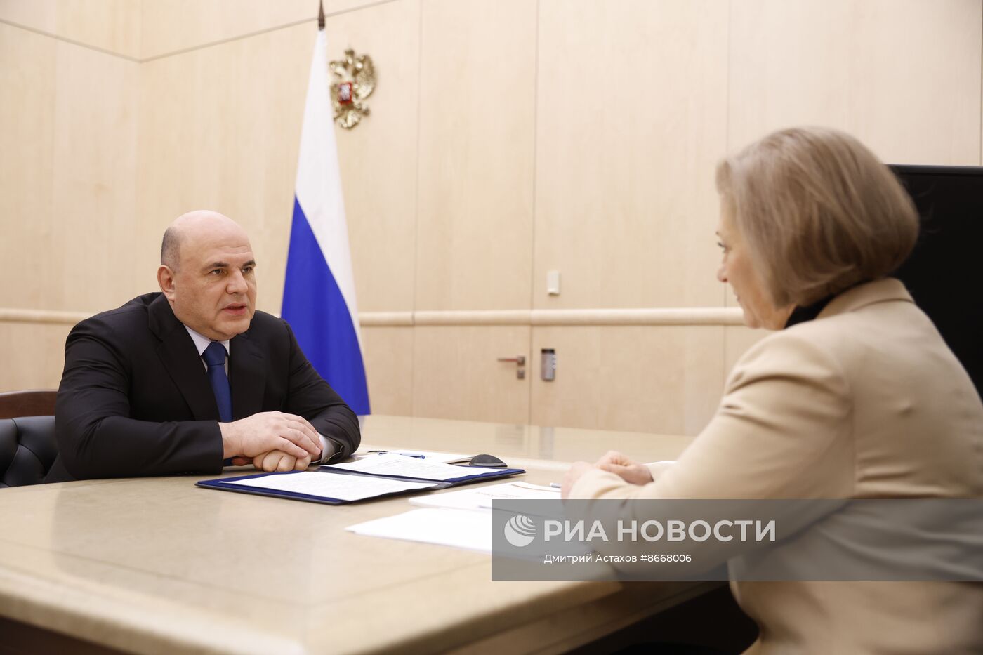 Премьер-министр Михаил Мишустин провел встречу с руководителем Роспотребнадзора