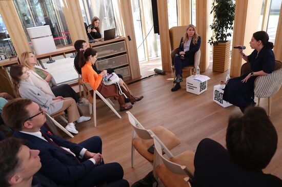Выставка "Россия". Стартовое заседание Комитета по устойчивому развитию и ESG Ассоциации менеджеров