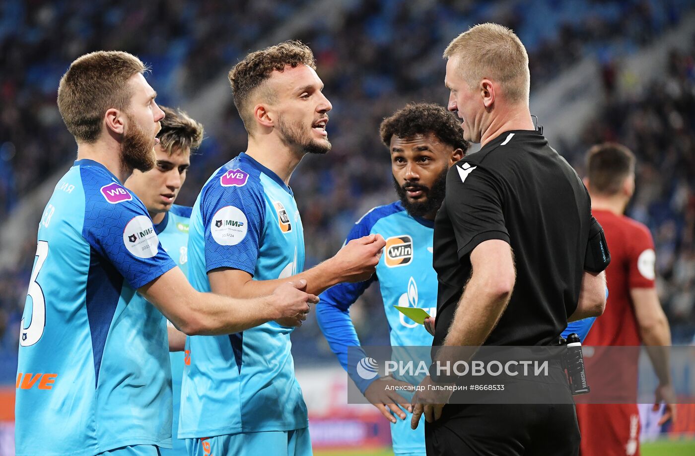 Футбол. РПЛ. Матч "Зенит" - "Рубин"