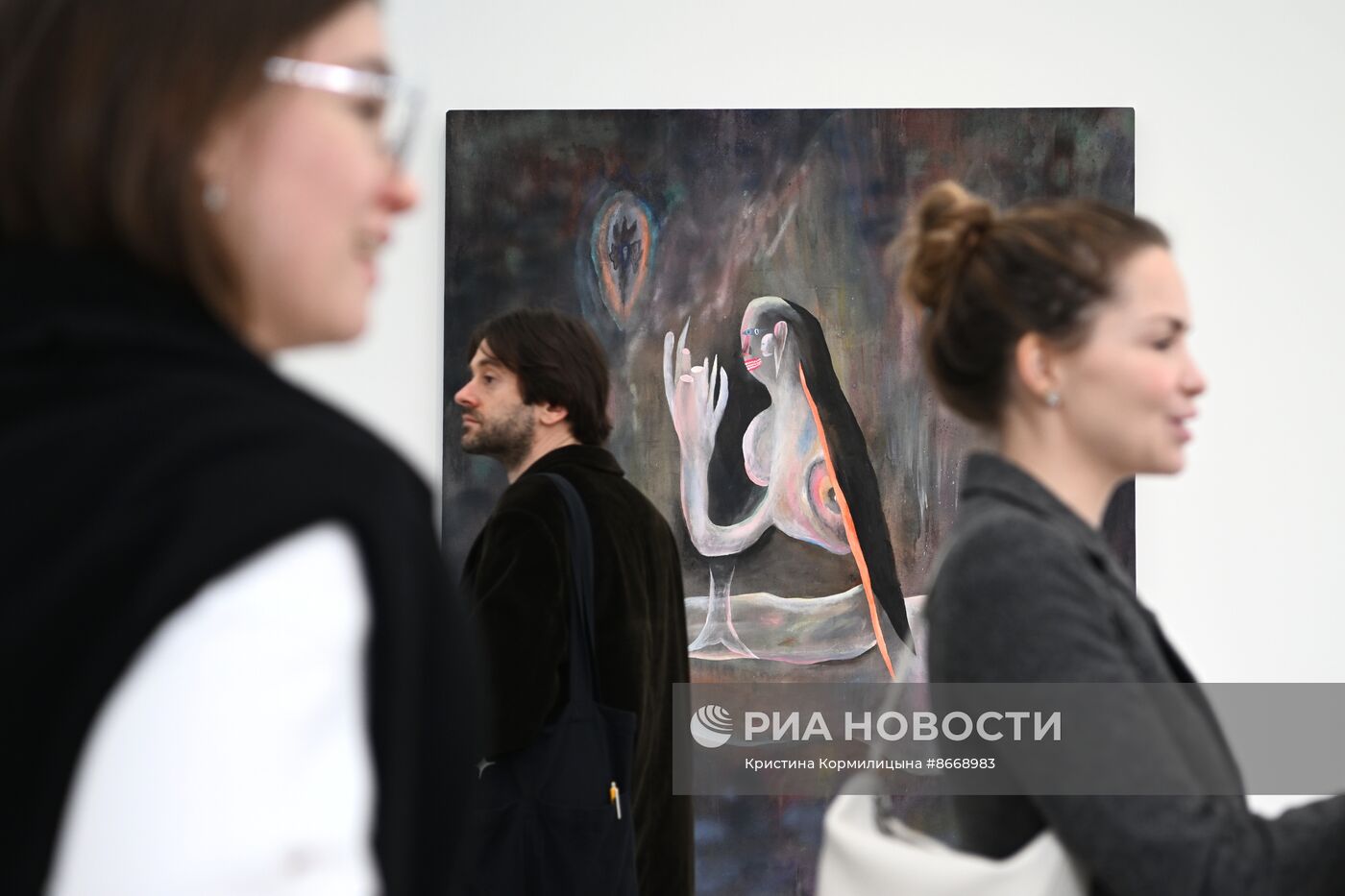 Открытие новых выставок в Доме культуры "ГЭС-2"