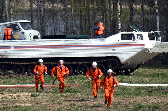 Учения МЧС по подготовке к пожароопасному сезону 