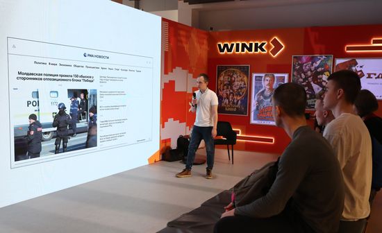 Выставка "Россия". Мастер-класс руководителя центра интернет-технологий медиагруппы "Россия сегодня" Дмитрия Седова