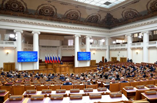 Президент Владимир Путин принял участие в заседании Совета законодателей РФ