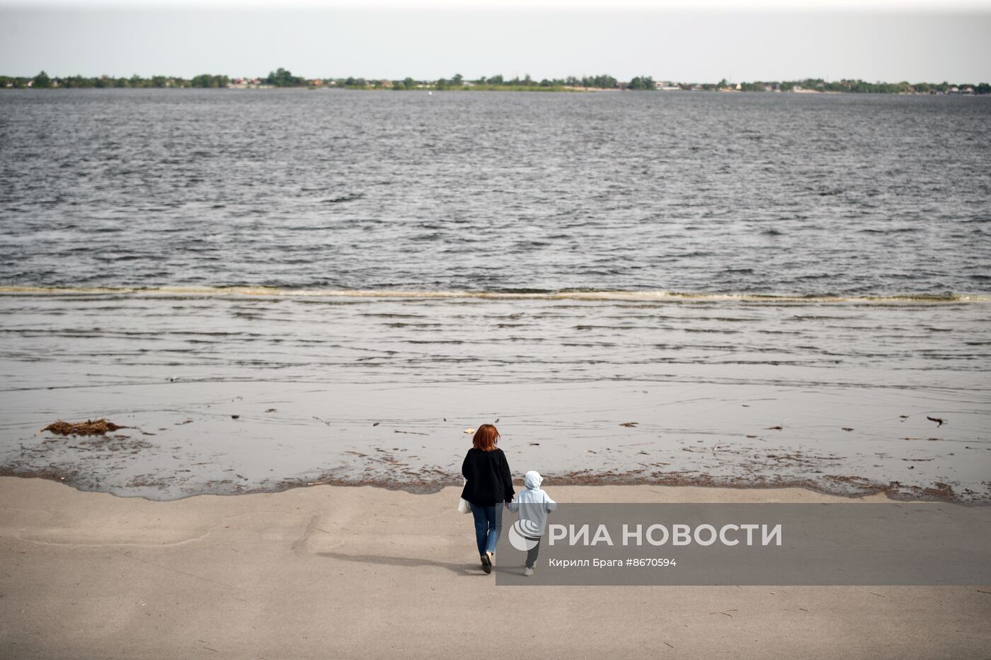 Сброс воды на Волжской ГЭС