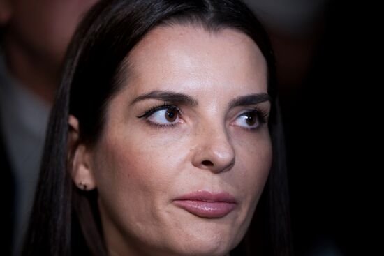 Встреча главы Гагаузии Евгении Гуцул в аэропорту Кишинева