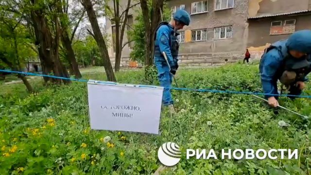 Место детонации украинского боеприпаса в Куйбышевском районе Донецка