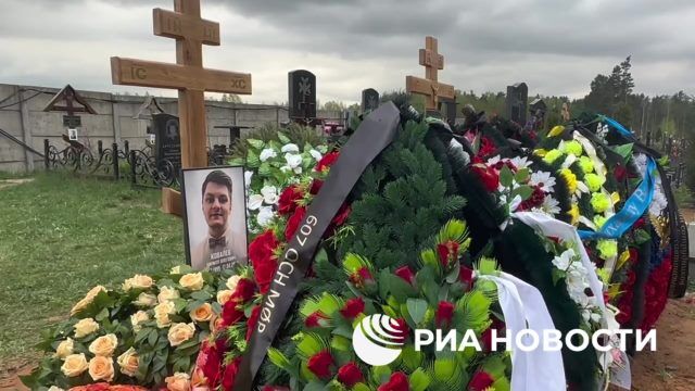 Прощание с Кириллом Ковалевым на кладбище в Люберцах