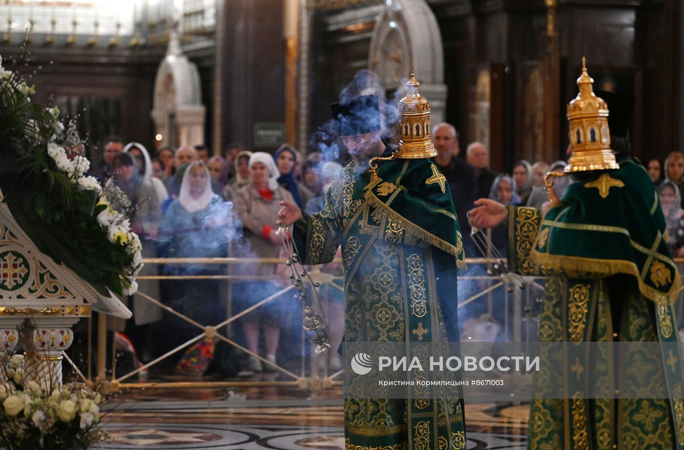 Освящение верб накануне Вербного воскресенья