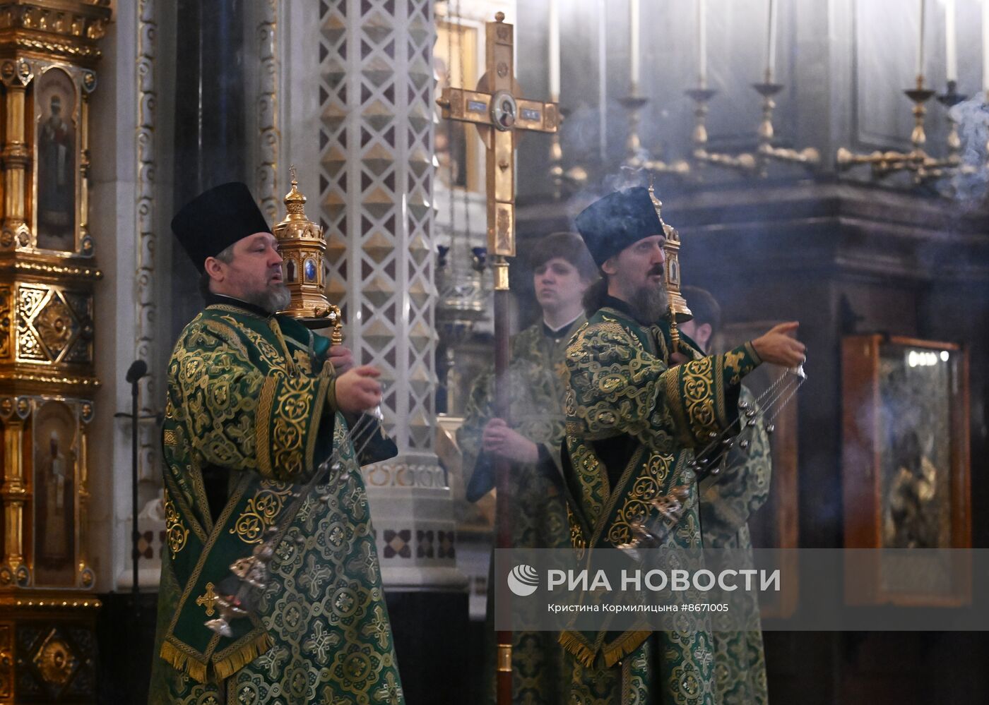 Освящение верб накануне Вербного воскресенья