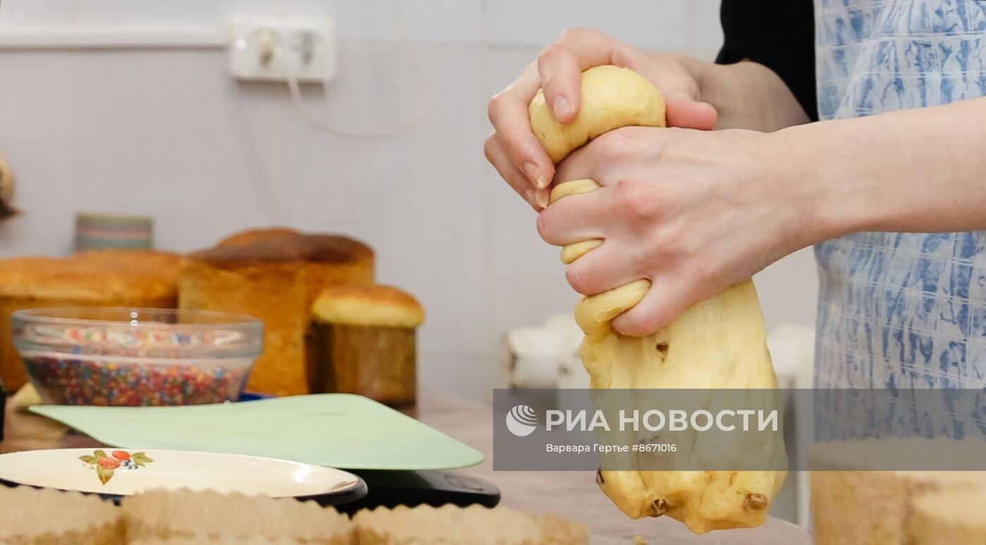 Подготовка к Пасхе в Введенском женском монастыре