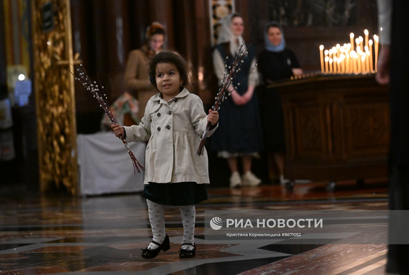 Освящение верб накануне Вербного воскресенья