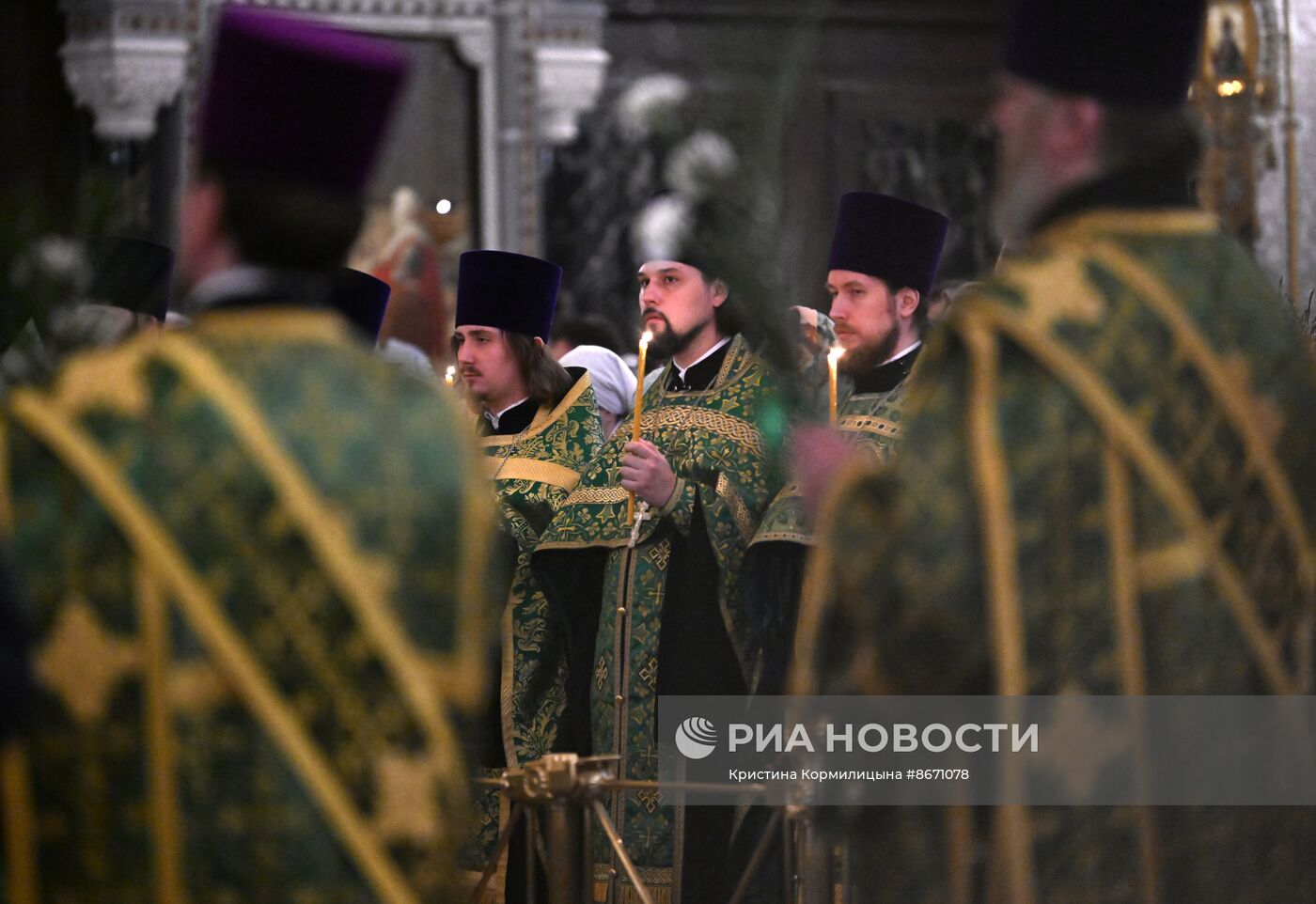 Освящение верб накануне Вербного воскресенья
