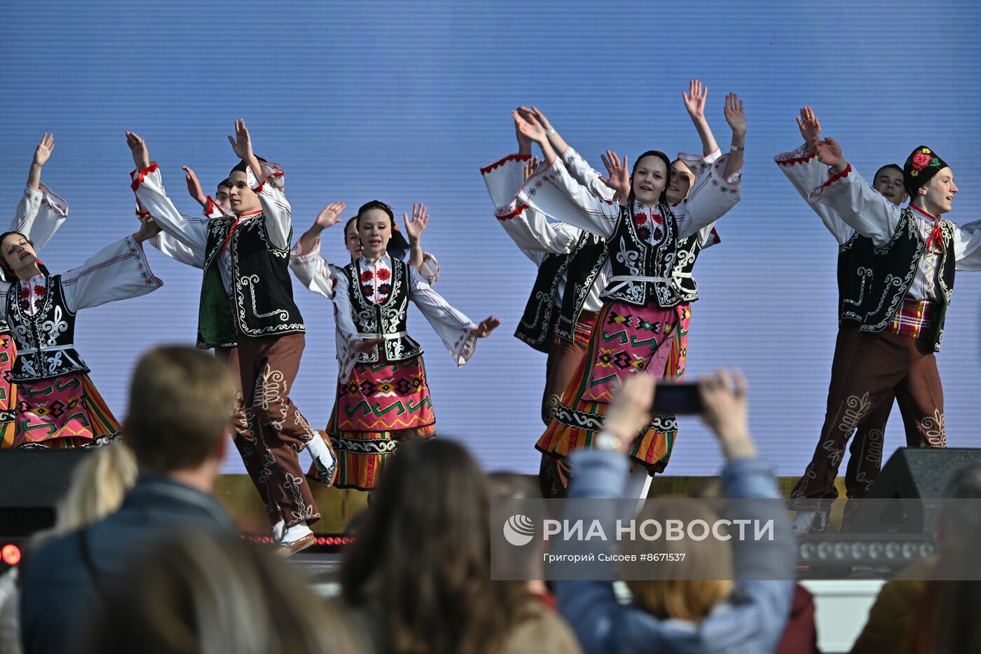 Выставка "Россия". Танцевальный турнир "Липецкий перепляс"