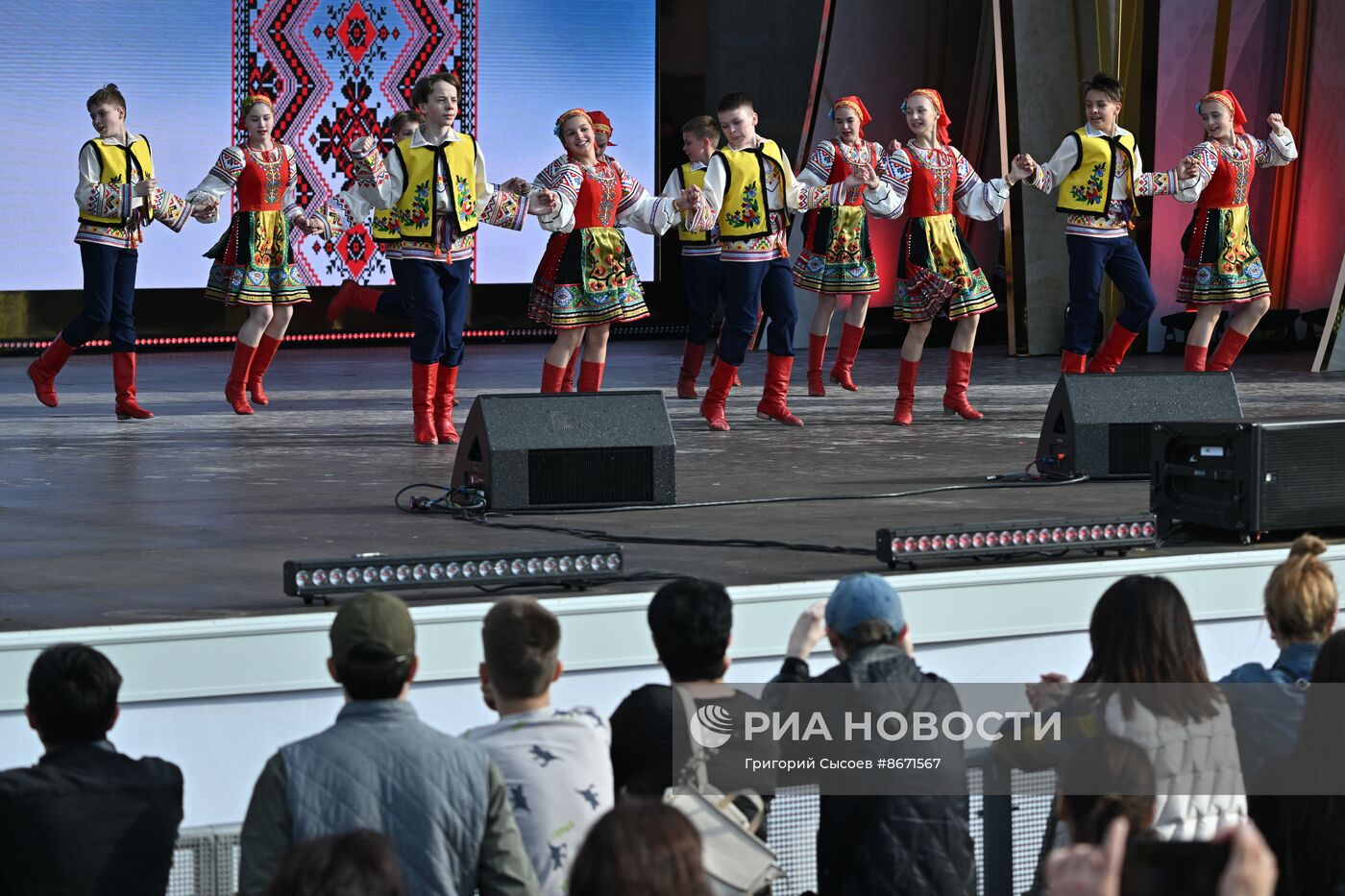 Выставка "Россия". Танцевальный турнир "Липецкий перепляс"