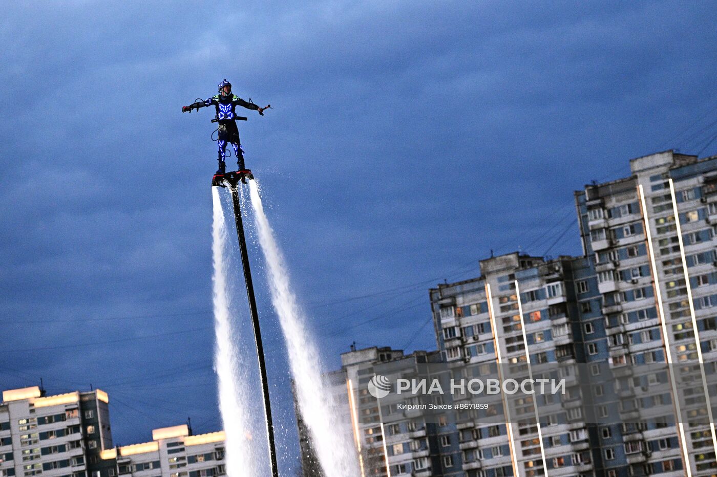 Празднование открытия летней речной навигации в Южном речном порту